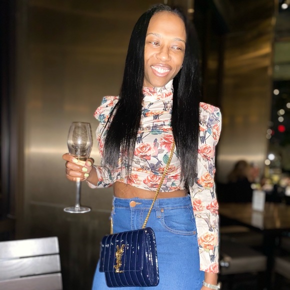 Meet your Posher, Leondra - Picture 1 of 1